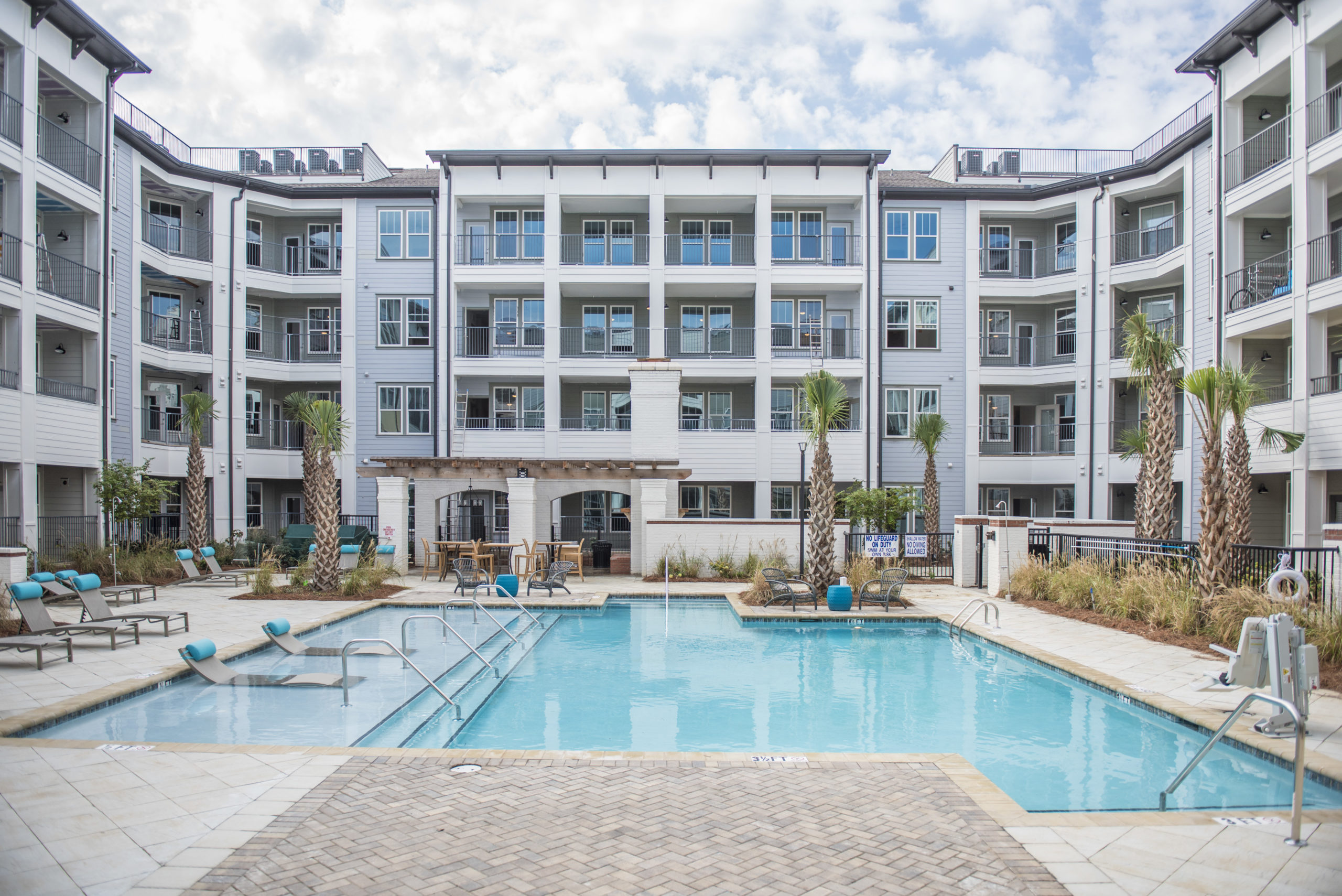 Ironwood – North Augusta, SC - Pool and Exterior Building